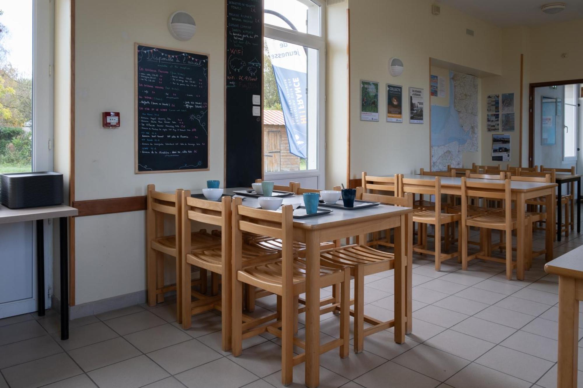 Auberge De Jeunesse Hi Genêts Εξωτερικό φωτογραφία
